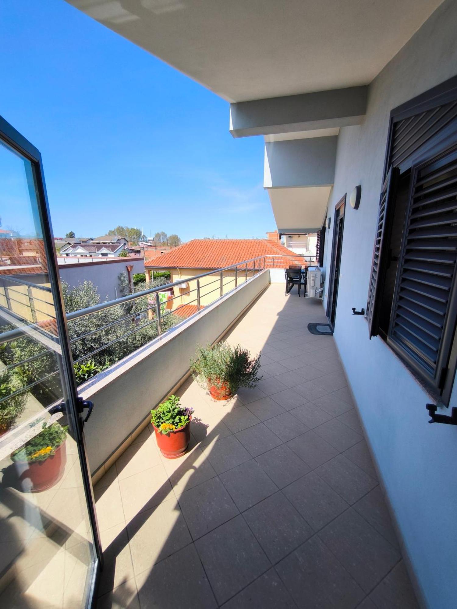 Albanian Traditions Legacy Durres Exterior photo